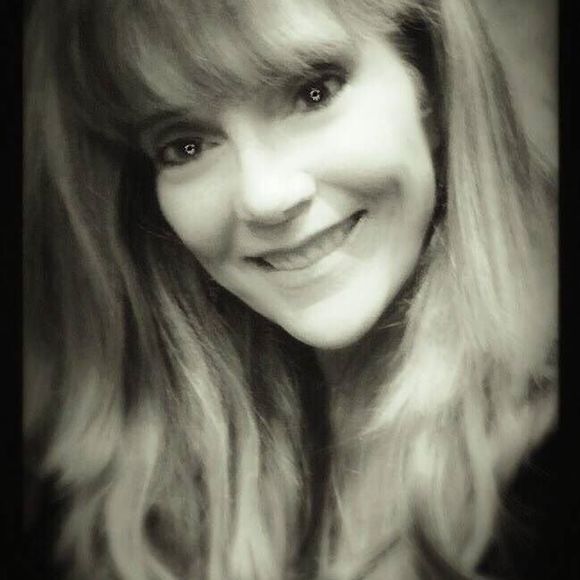 Meet your Posher, Kimberly - Picture 1 of 1